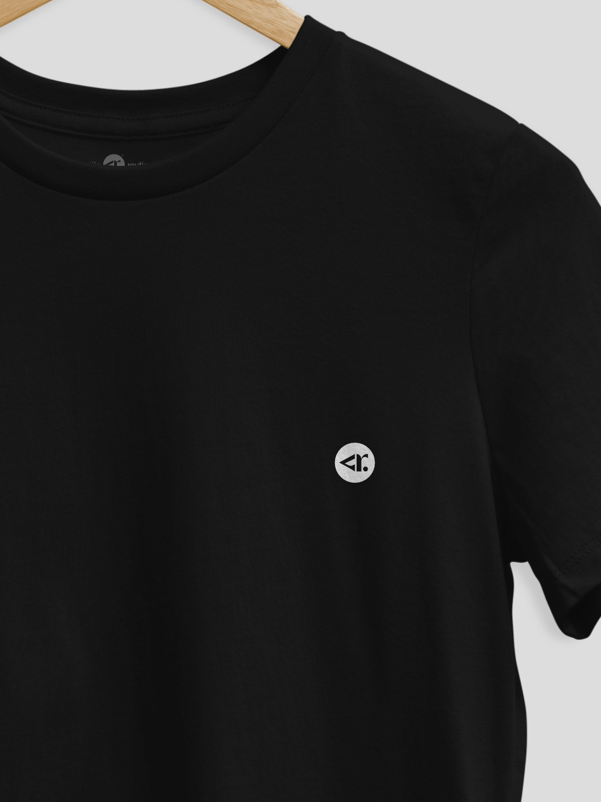 T-shirt - Black 100% Organic Cotton.